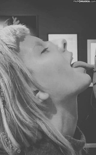 Aurora Aksnes / auroramusic / singer Meztelen OnlyFans  Kikerült fotó #273