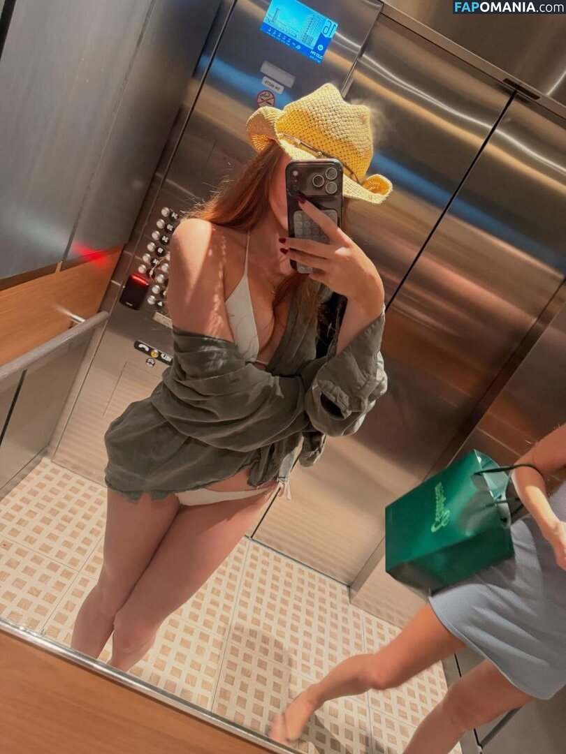 Aurorafoxxxx / scarlettaaurora / ursweetscar / yoursweetaurora Meztelen OnlyFans  Kikerült fotó #15