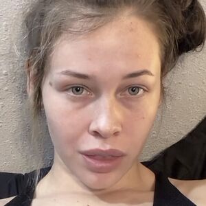 Ava.Bolding