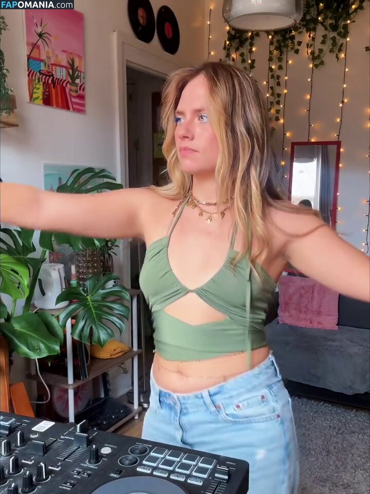 Axelle Maga / axelle.maga Meztelen OnlyFans  Kikerült fotó #1