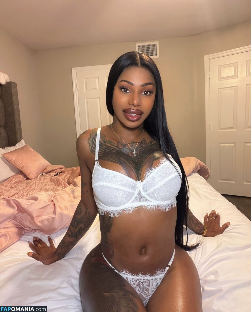 ayelolababy / officialmslola Meztelen OnlyFans  Kikerült fotó #3