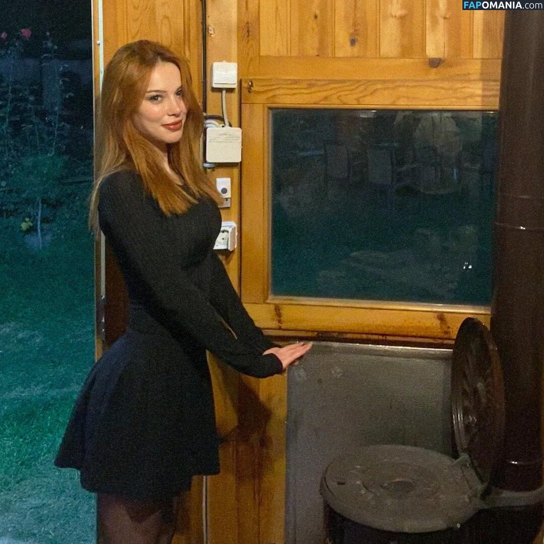 Aysennyuksel / moonbae.8 Meztelen OnlyFans  Kikerült fotó #20