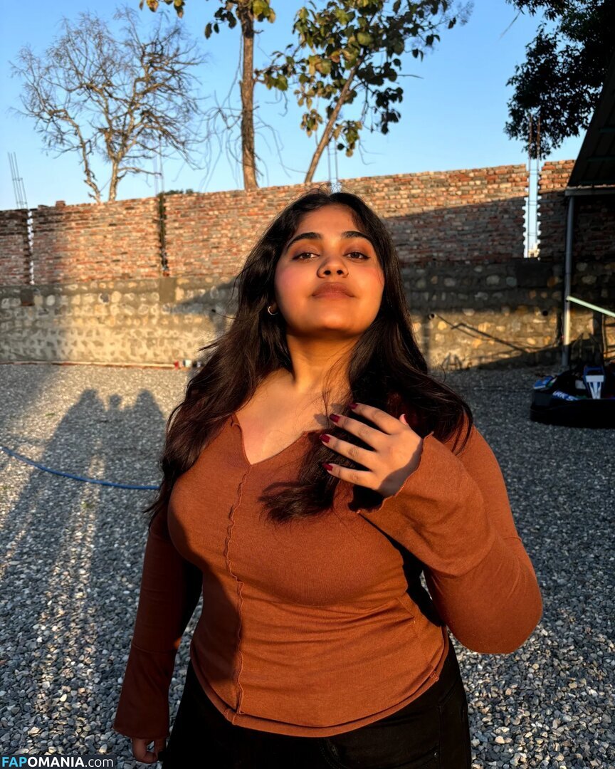 ayushi bhardwaj / ayushi_bhardwajj Meztelen OnlyFans  Kikerült fotó #1