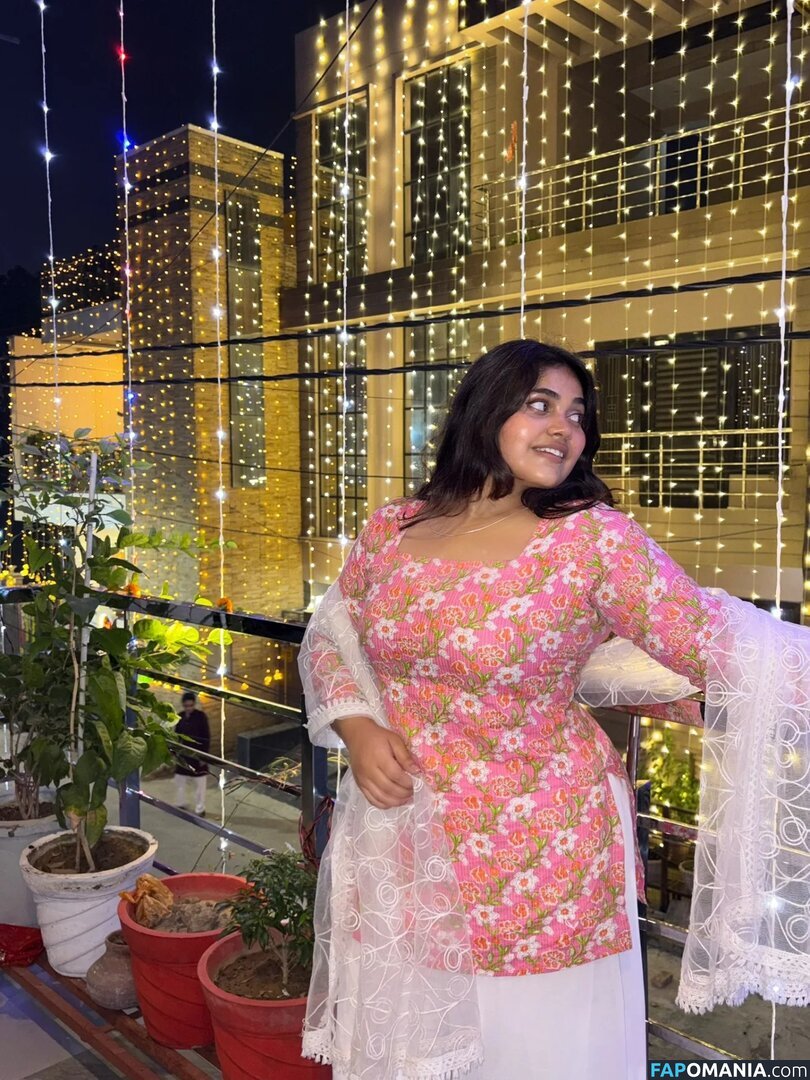 ayushi bhardwaj / ayushi_bhardwajj Meztelen OnlyFans  Kikerült fotó #3