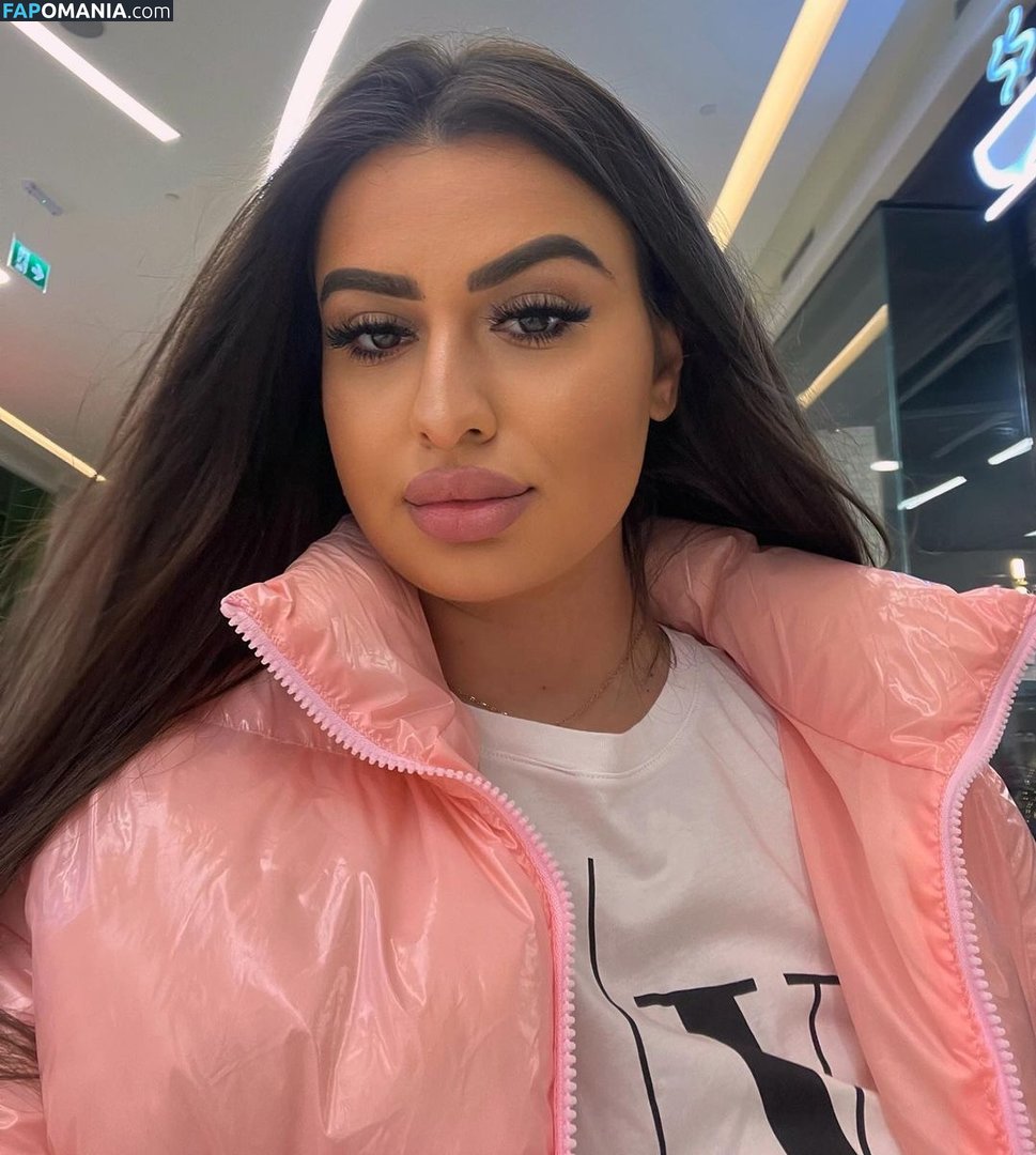 _b_miruna / k.miruu Meztelen OnlyFans  Kikerült fotó #4