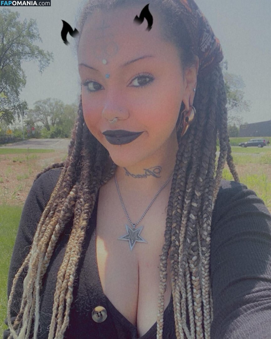 babeworship / babeworship666 Meztelen OnlyFans  Kikerült fotó #1