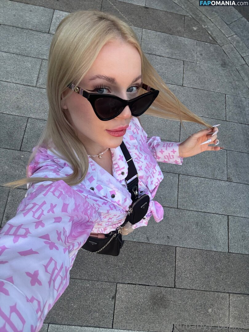 baaby.bon / baby_bonn Meztelen OnlyFans  Kikerült fotó #1