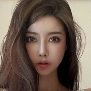 Baek Si Young