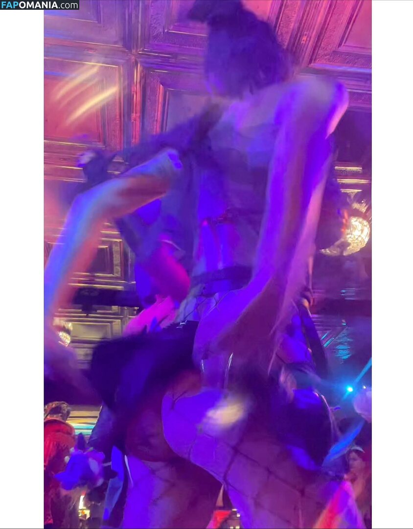 Bai Ling / iambailing Meztelen OnlyFans  Kikerült fotó #656