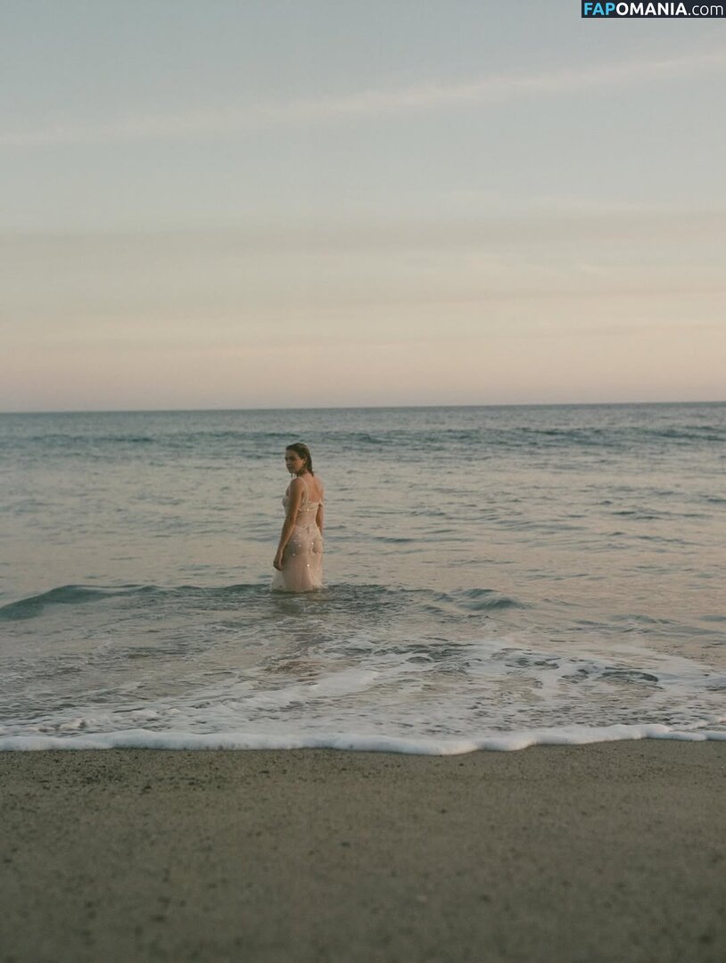 Bailee Madison / baileemadison / bailey_madis0n Meztelen OnlyFans  Kikerült fotó #1