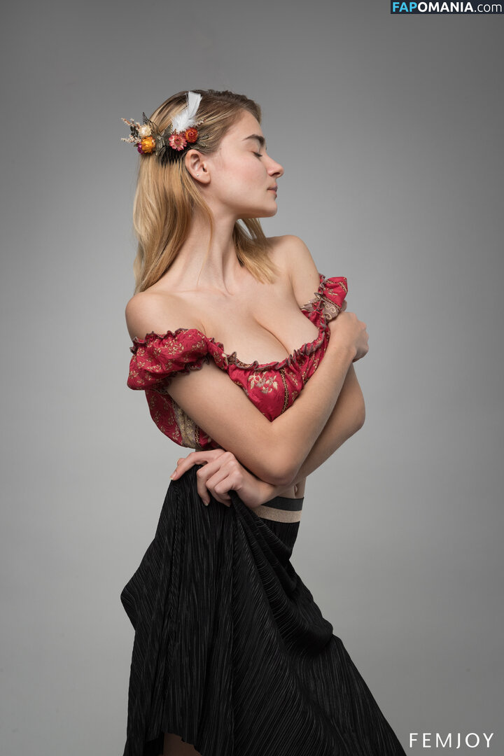 Bambi / Maria Țipordei / MariaTipordei / bamby_m / maria.tipordei Meztelen OnlyFans  Kikerült fotó #151