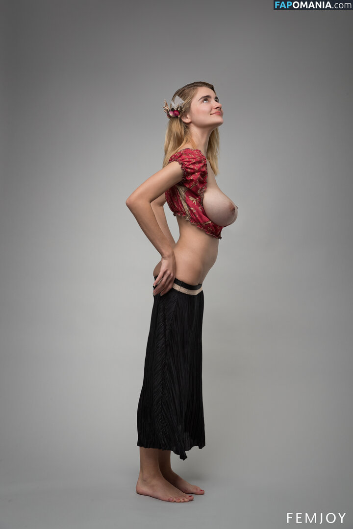 Bambi / Maria Țipordei / MariaTipordei / bamby_m / maria.tipordei Meztelen OnlyFans  Kikerült fotó #159