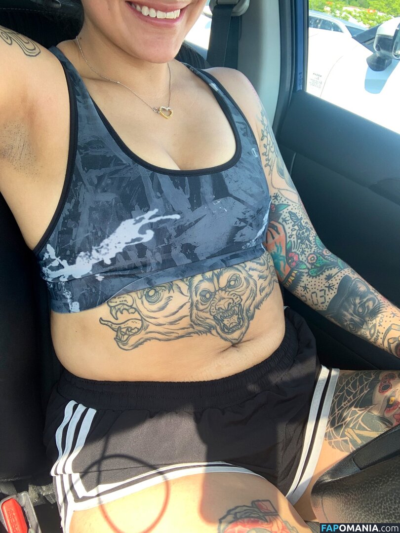 Bands Van Zandt / Frikitona / RAINYDAYWOMAN / Reina / Thotsteiner Meztelen OnlyFans  Kikerült fotó #4
