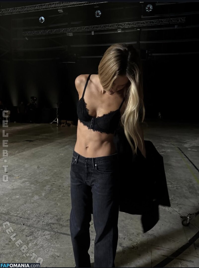 Bar Refaeli / bar.refaeli / barrefaeli / https: Meztelen OnlyFans  Kikerült fotó #242