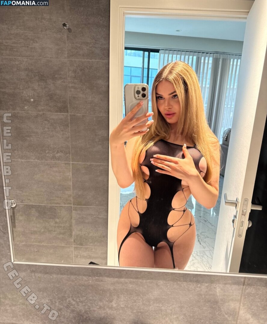 Barbie Stella / Barbiestella / Officalbarbieatella / Stellabarbyy Meztelen OnlyFans  Kikerült fotó #1