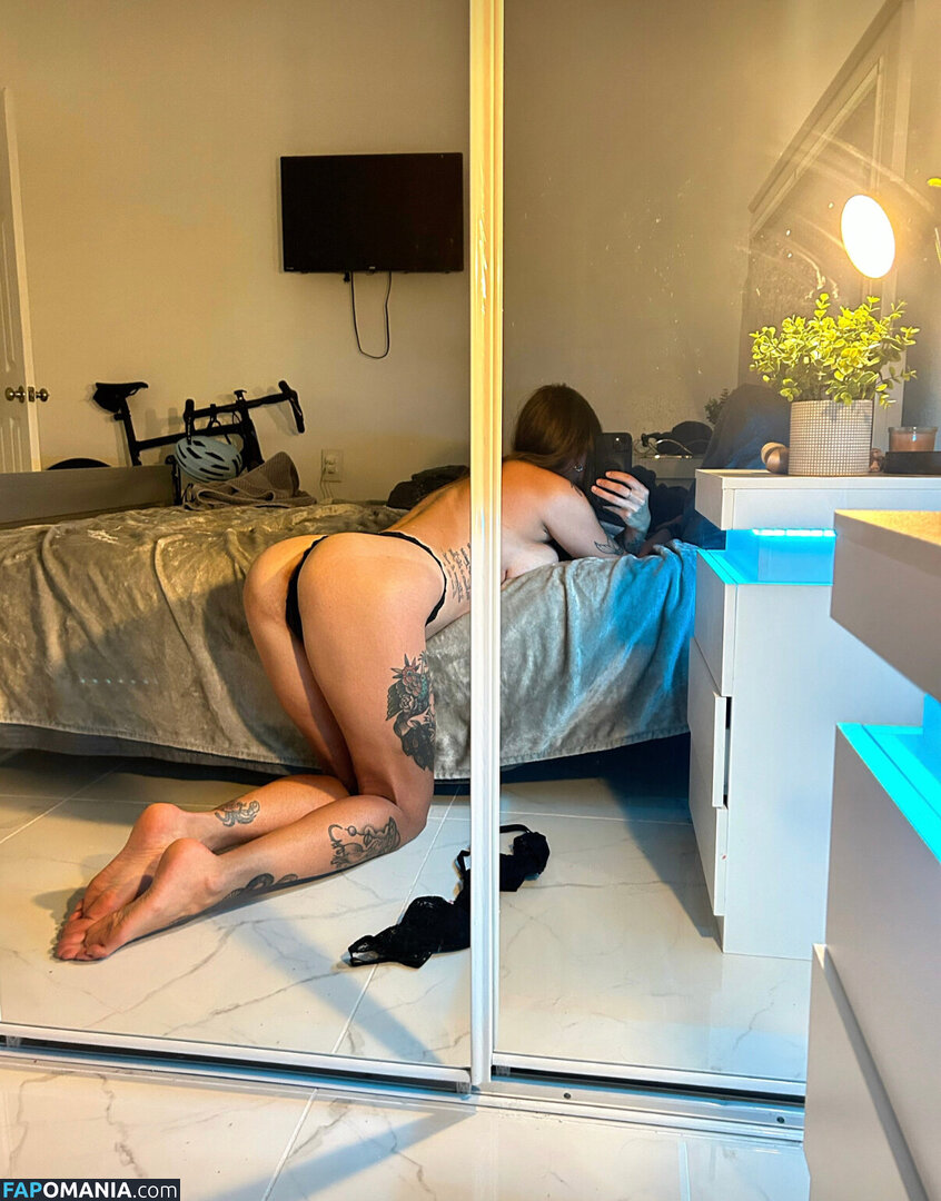 bea_m / beatrice.morel Meztelen OnlyFans  Kikerült fotó #3