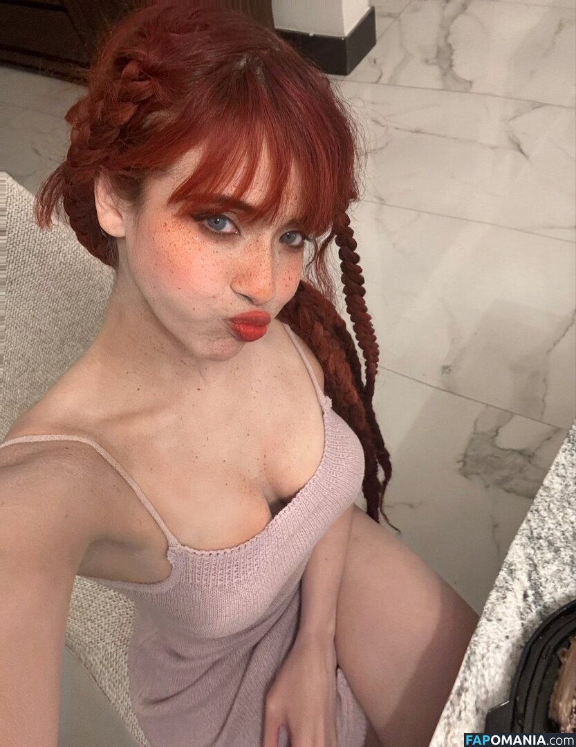 Bella Dueñas Meztelen OnlyFans  Kikerült fotó #2