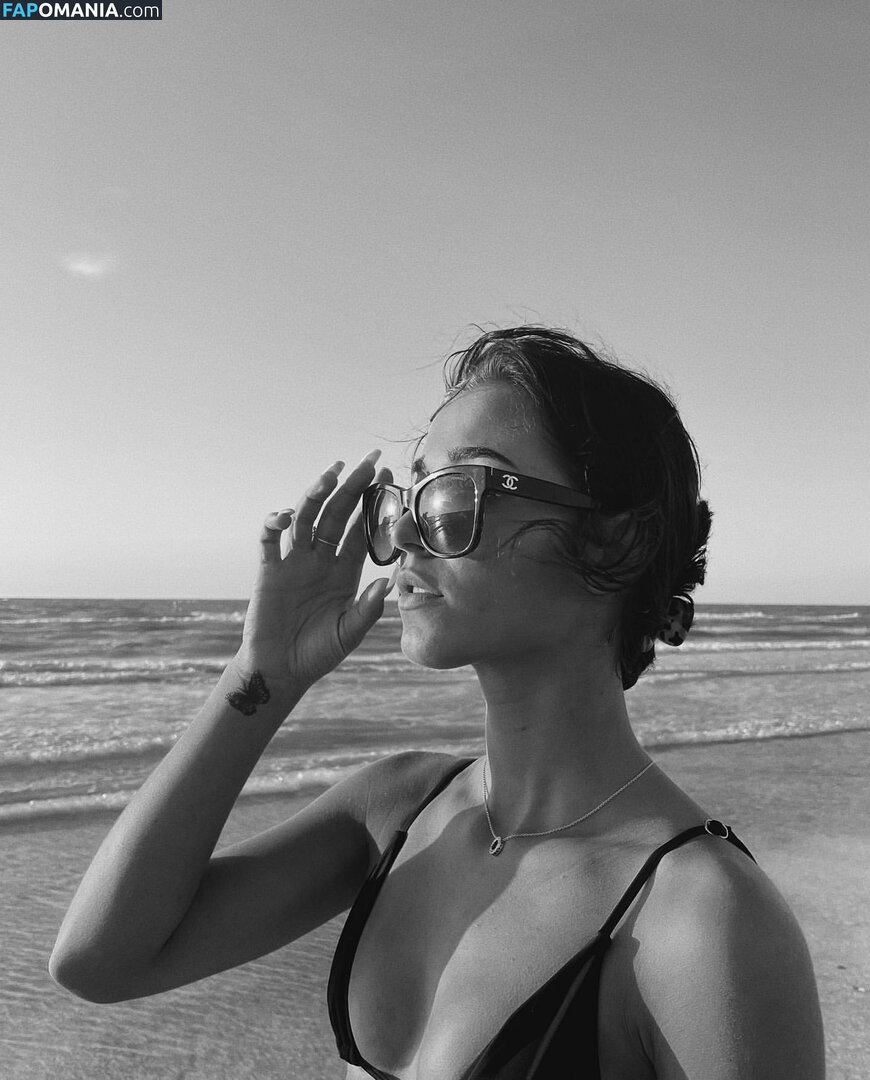 Bella / bellahadid / bellaraee Meztelen OnlyFans  Kikerült fotó #5