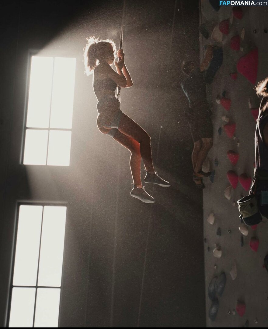 Bella / bellahadid / bellaraee Meztelen OnlyFans  Kikerült fotó #16