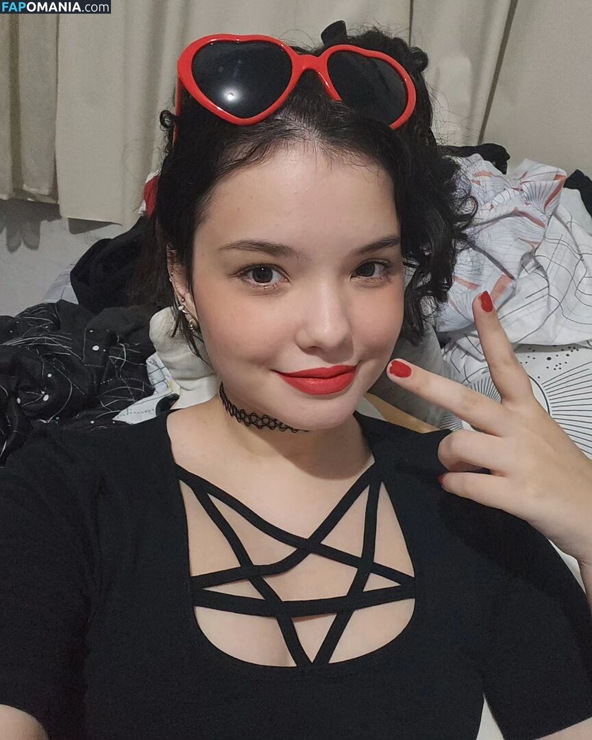 bellaplays / bellaplaysofficial Meztelen OnlyFans  Kikerült fotó #1