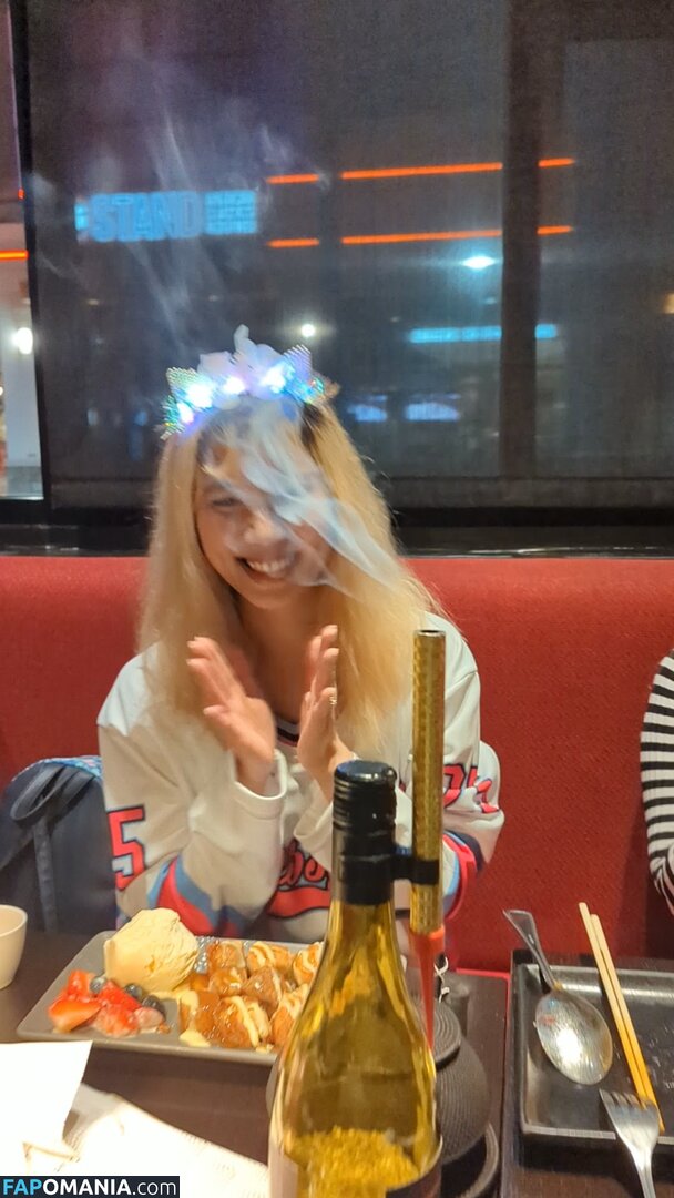 Aquentine / Bessy Q / Final Girlz / Justa Queen / Quynh Văn / _bessy.q_ Meztelen OnlyFans  Kikerült fotó #29