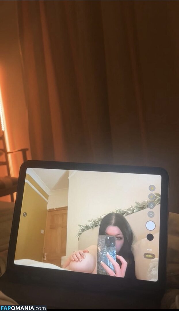 Beth Jones / _bethj05 / bethj0705 / https: Meztelen OnlyFans  Kikerült fotó #3