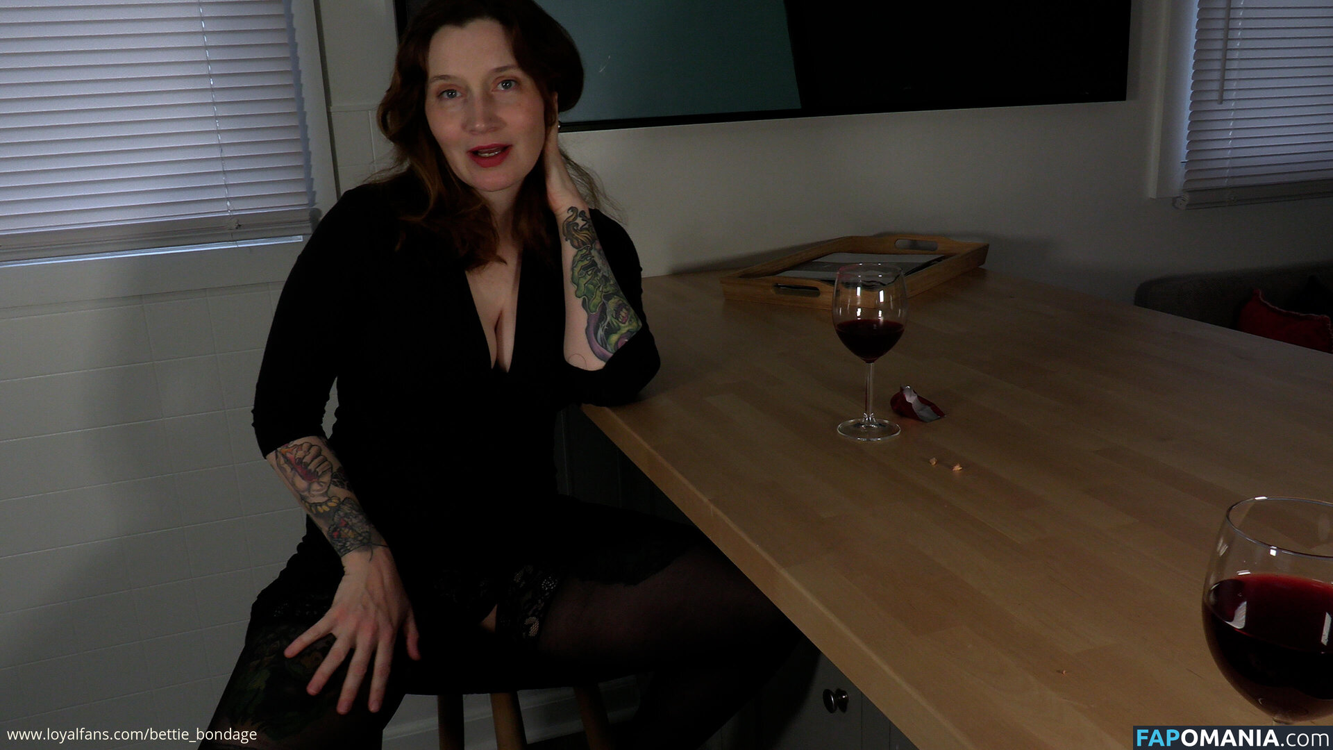 Bettie Bondage / __bettiebee / bettie_bondage Meztelen OnlyFans  Kikerült fotó #440