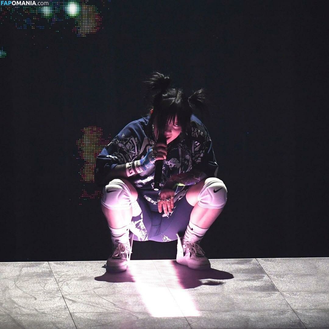 Billie Eilish / Fake / billeeilish / billieeilish Meztelen OnlyFans  Kikerült fotó #1003