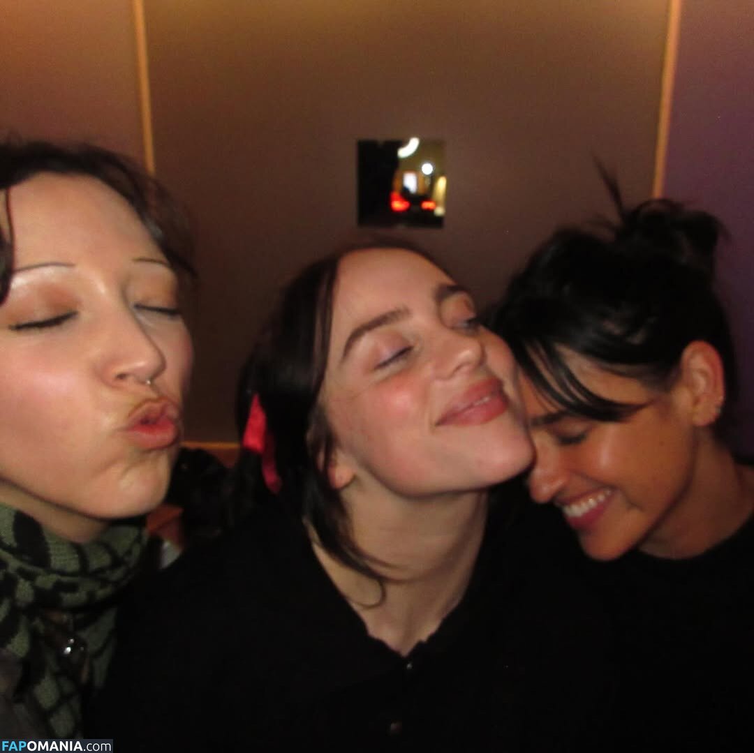 Billie Eilish / Fake / billeeilish / billieeilish Meztelen OnlyFans  Kikerült fotó #2265