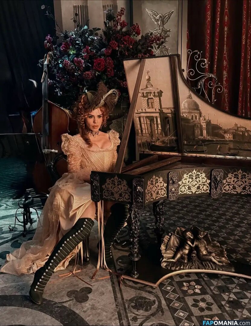 Billie Piper / billiepiper Meztelen OnlyFans  Kikerült fotó #269