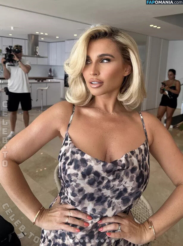 Billie Shepherd / billieshepherdofficial Meztelen OnlyFans  Kikerült fotó #2