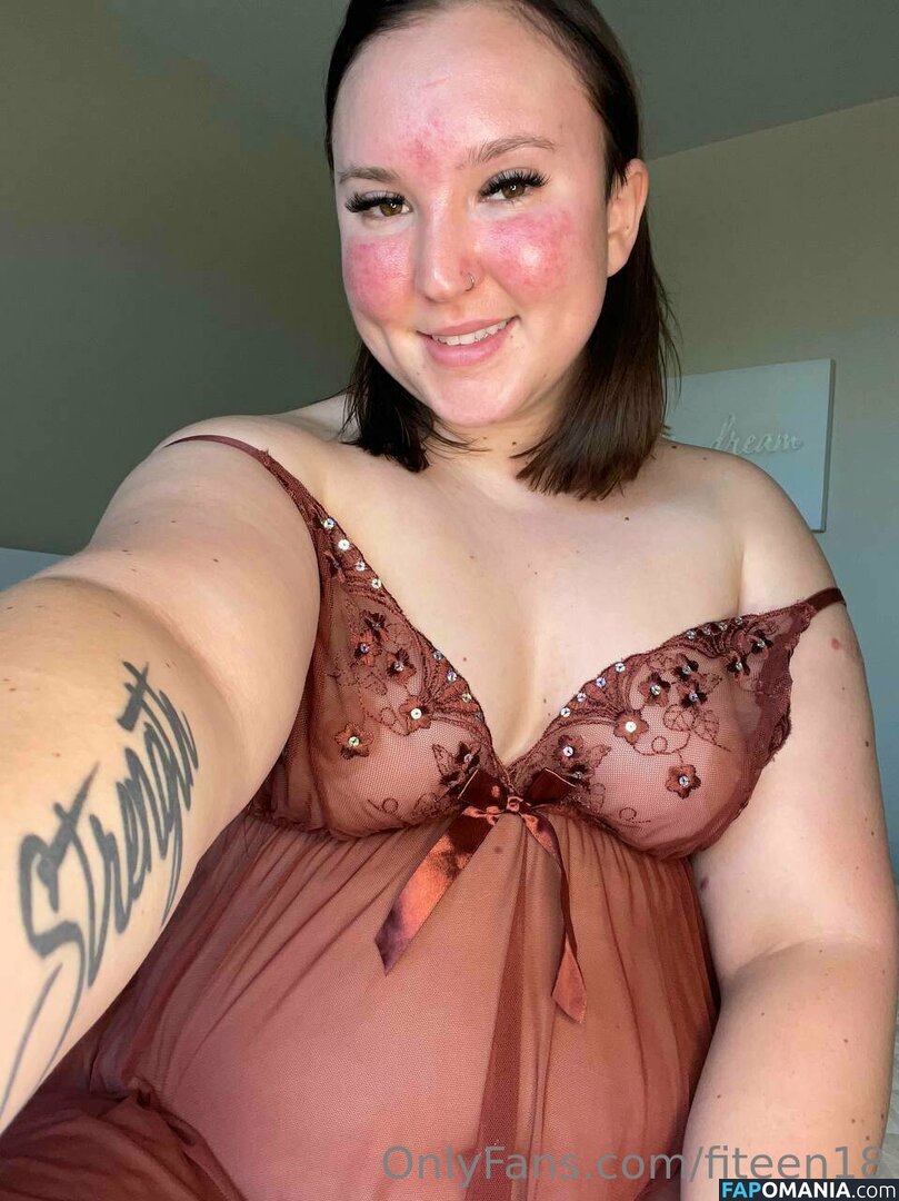 bisexualcollegegirl / rubitout Meztelen OnlyFans  Kikerült fotó #9