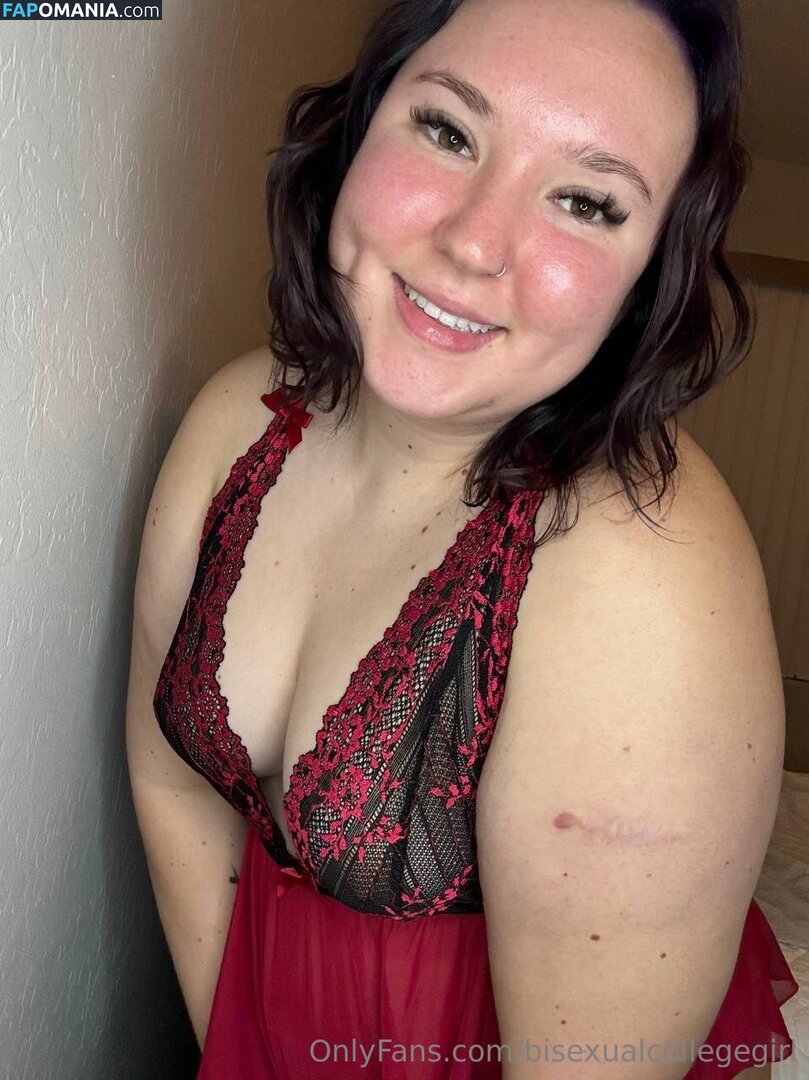 bisexualcollegegirl / rubitout Meztelen OnlyFans  Kikerült fotó #12