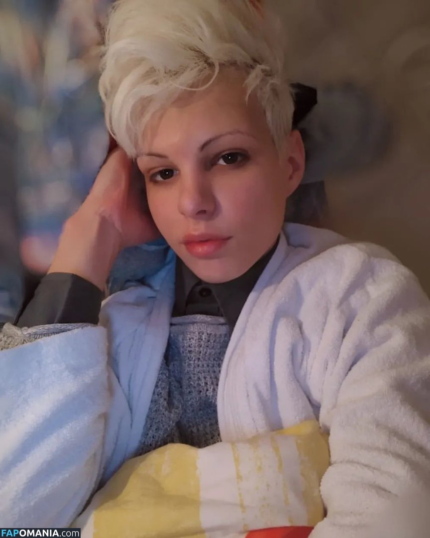 Blonditwink / blonditwink1 / femboytwink2 Meztelen OnlyFans  Kikerült fotó #15