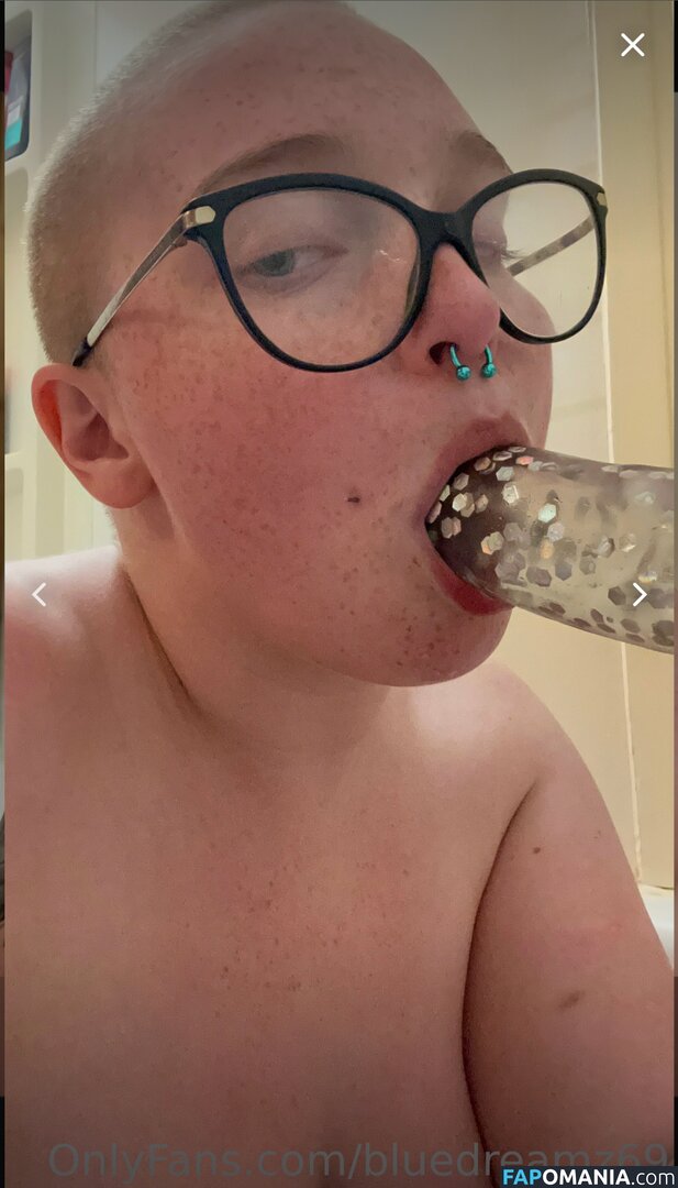 Blue Dreamz / Blueberry Crush / blue_dreamzzzzz Meztelen OnlyFans  Kikerült fotó #1