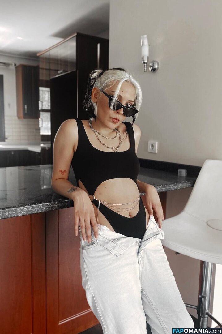 Blush / Yağmur Dilaveroglu / blushtheapp / rachel_blush Meztelen OnlyFans  Kikerült fotó #4