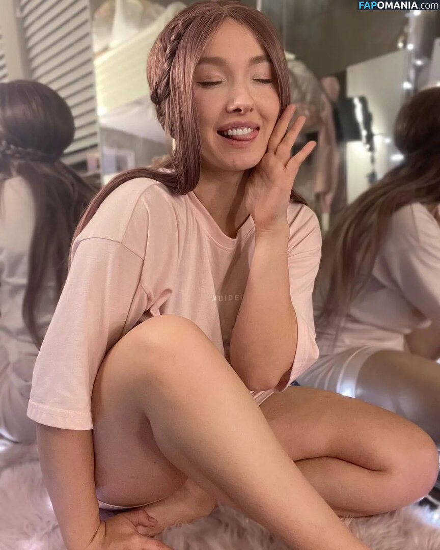 BluTube / orchidsandhoney / therealroyalblu Meztelen OnlyFans  Kikerült fotó #70