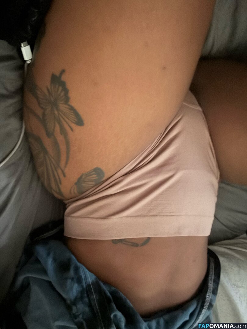 Bossladytiny / shortfatcakes / tinyymf_ Meztelen OnlyFans  Kikerült fotó #3