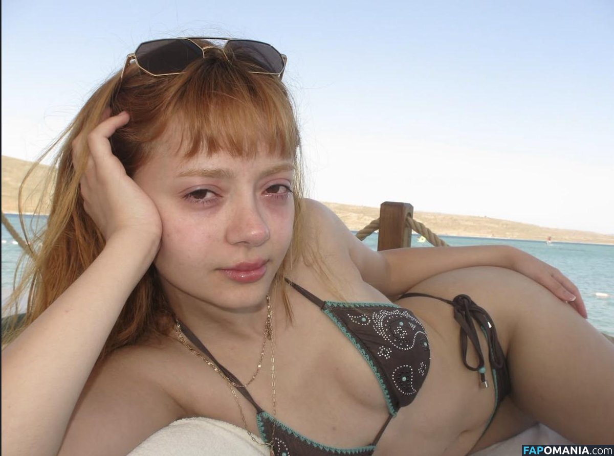 Büşra Zeynep Çetin Meztelen OnlyFans  Kikerült fotó #9