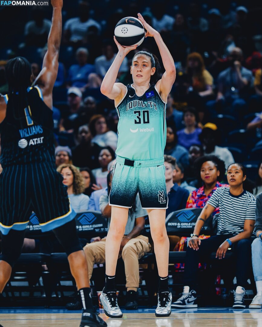 Breanna Stewart / WNBA Player / breannastewart30 Meztelen OnlyFans  Kikerült fotó #5
