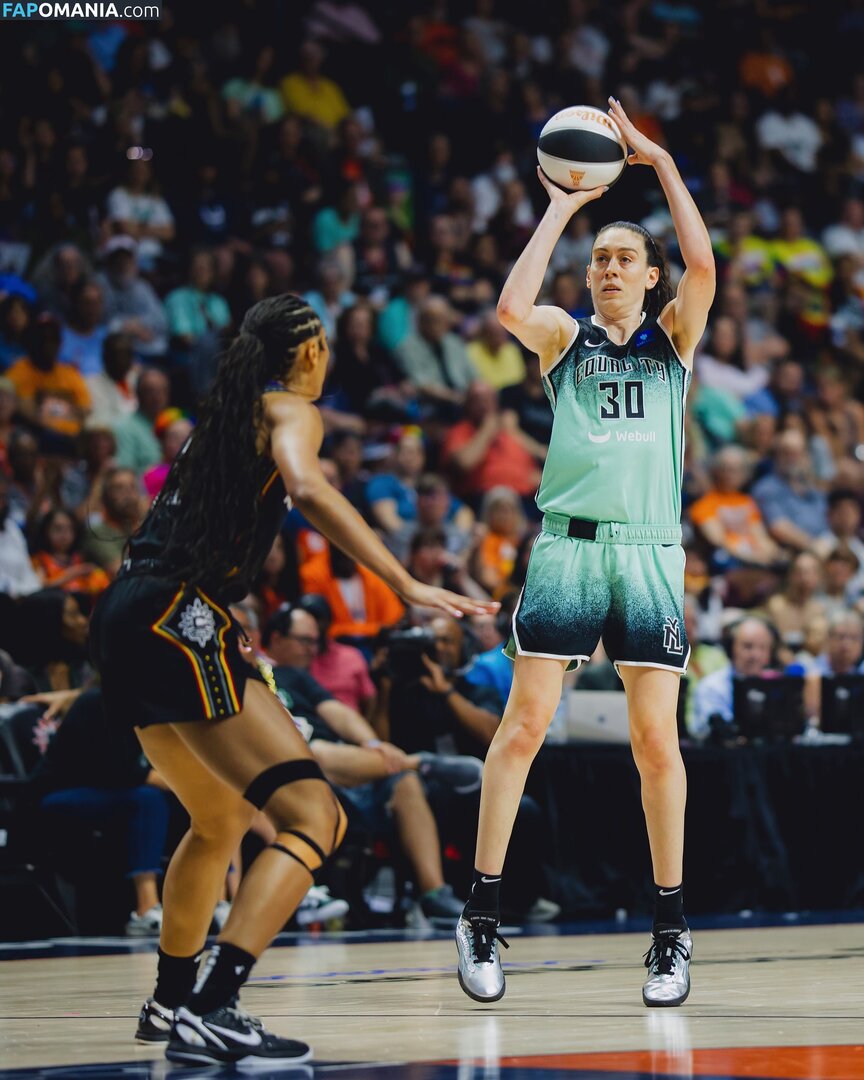 Breanna Stewart / WNBA Player / breannastewart30 Meztelen OnlyFans  Kikerült fotó #6