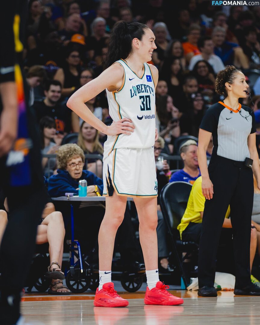 Breanna Stewart / WNBA Player / breannastewart30 Meztelen OnlyFans  Kikerült fotó #16