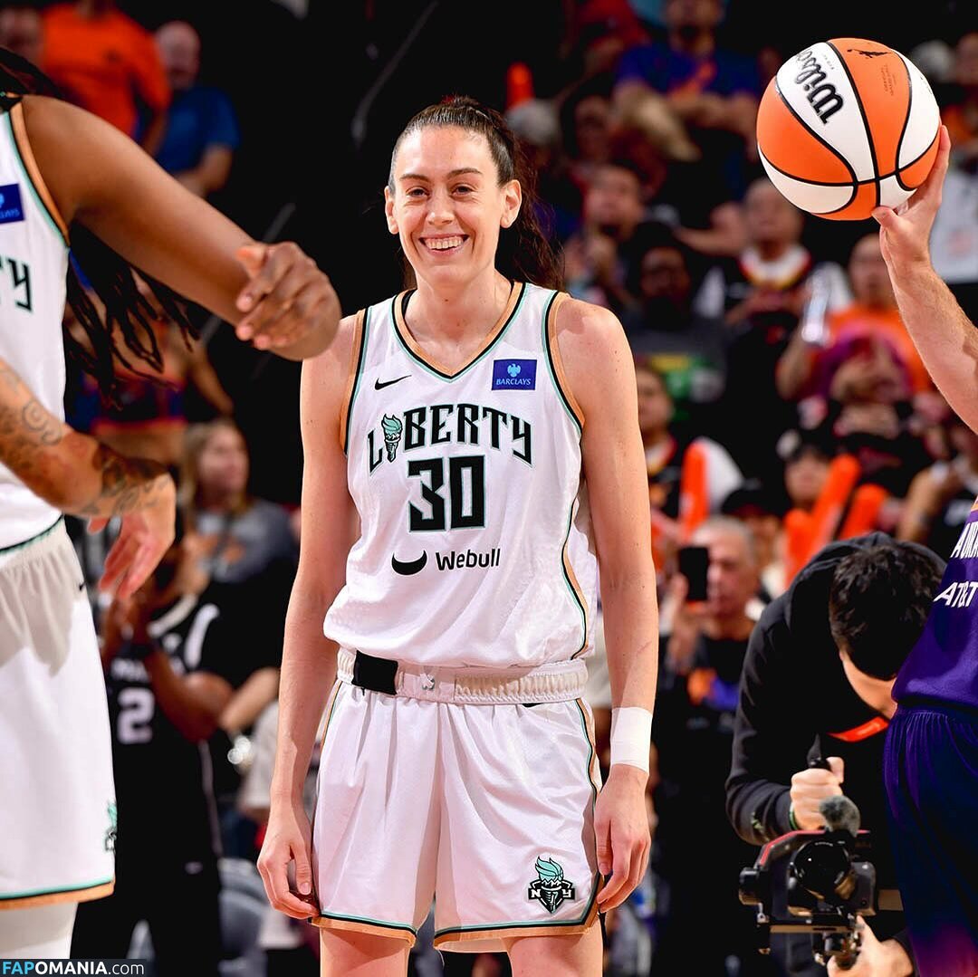 Breanna Stewart / WNBA Player / breannastewart30 Meztelen OnlyFans  Kikerült fotó #19