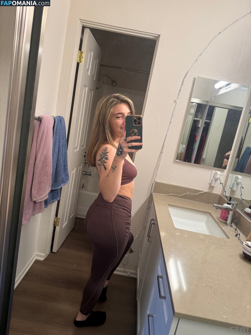 Brooklyn Dunn / brooklynd03 / flowermellon Meztelen OnlyFans  Kikerült fotó #6