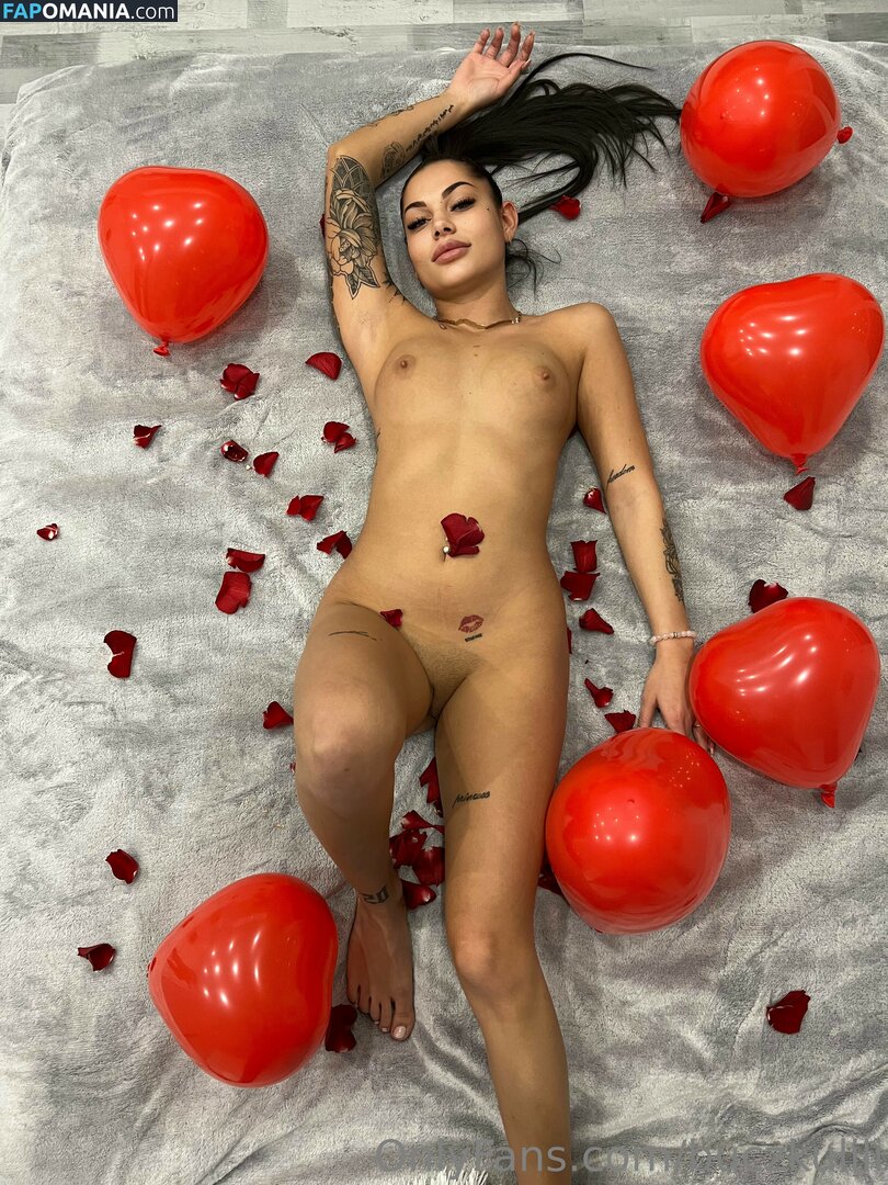 Buczku Lili / TheAtrax / buczkulili / lilbku Meztelen OnlyFans  Kikerült fotó #77