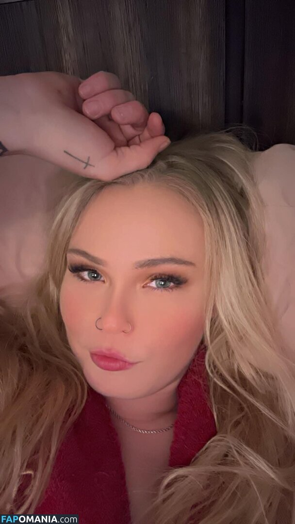 Busty Kristen from Iowa Meztelen OnlyFans  Kikerült fotó #4