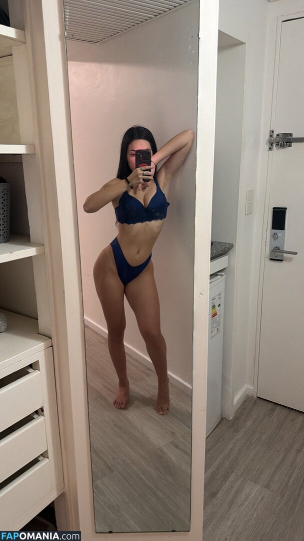 ButtonWhite / ariiwhite / buttonthewhite Meztelen OnlyFans  Kikerült fotó #1