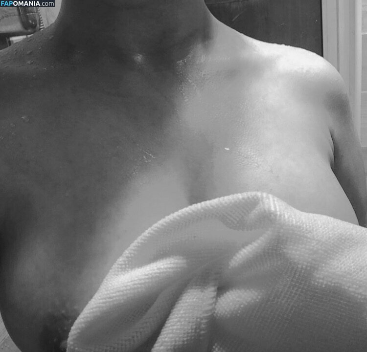 c6c4c2 / soartisticnow Meztelen OnlyFans  Kikerült fotó #5