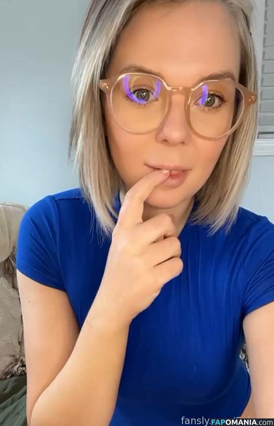 caireen / caireen25 / caireenonline Meztelen OnlyFans  Kikerült fotó #604