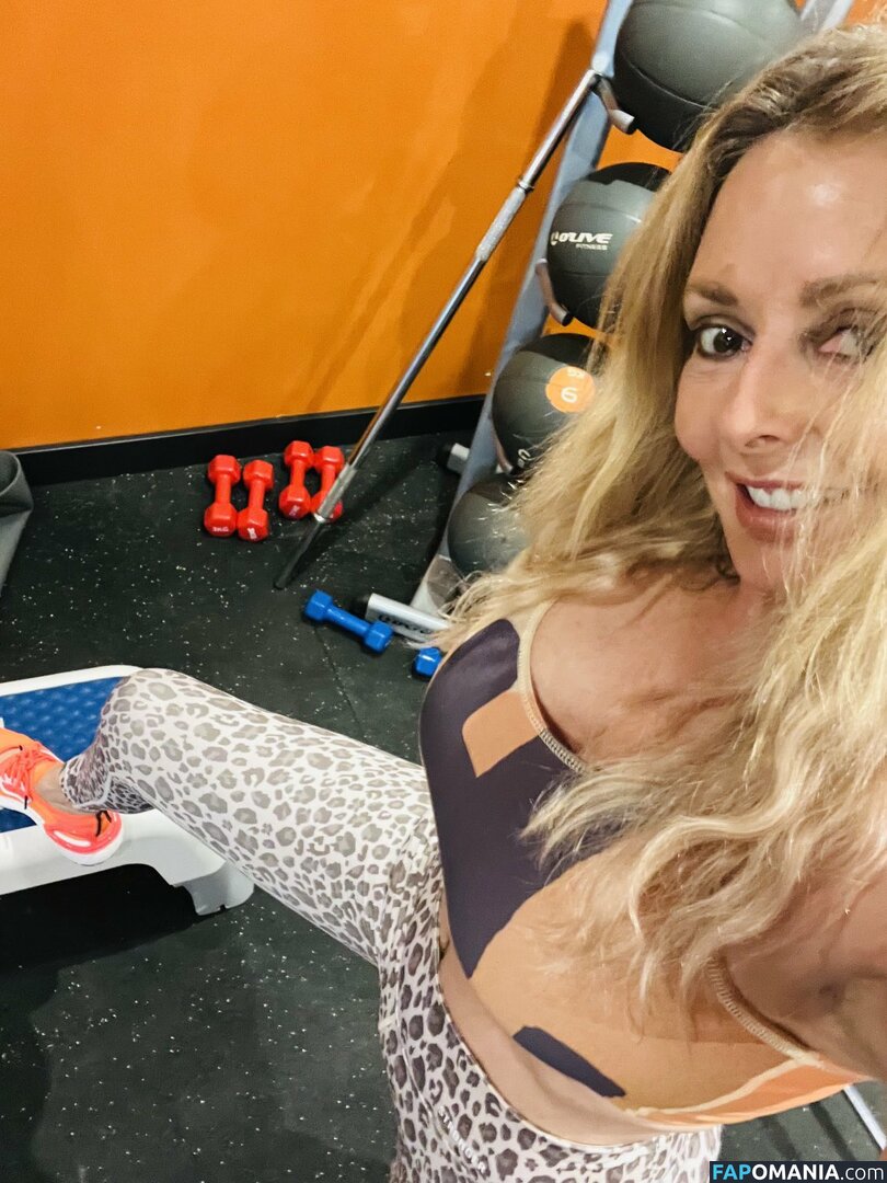 Carol Vorderman Meztelen OnlyFans  Kikerült fotó #201